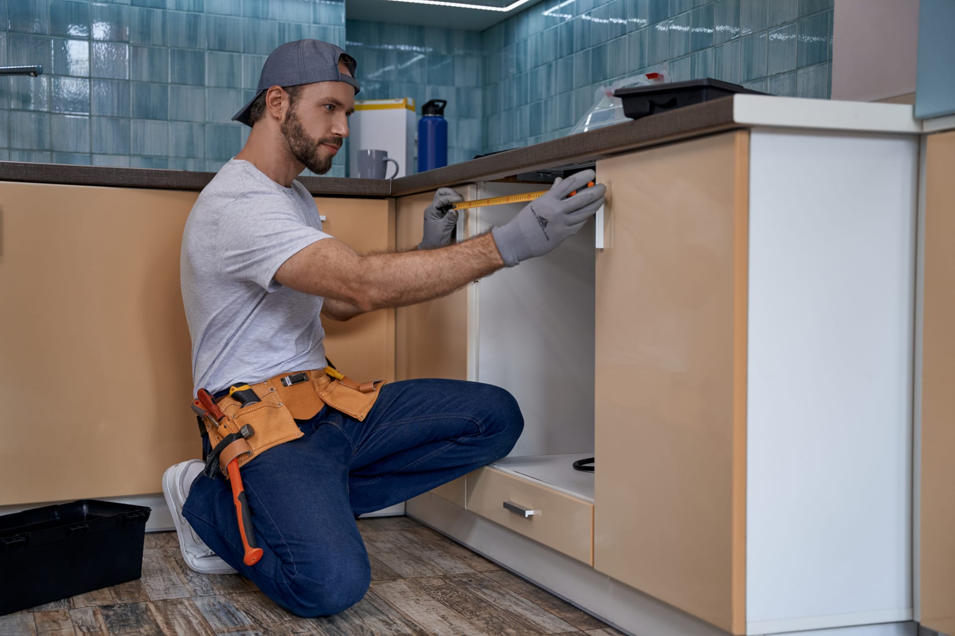 Cabinet hardware installation